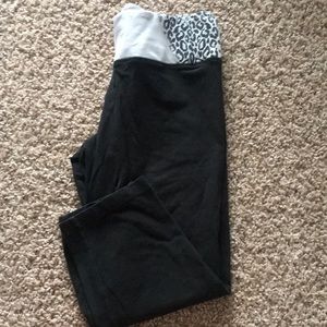 Capri cheetah leggings